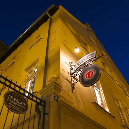 Le Palais